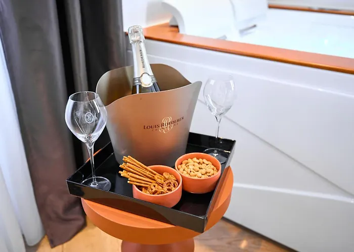 Boutique - Palazzo Crati 1800 Alojamento de Acomodação e Pequeno-almoço 4*